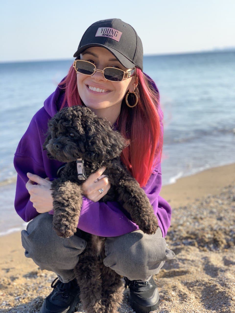 Украинские звезды похвастались своими любимцами: слепая кошка Буля и сразу 7 собак!